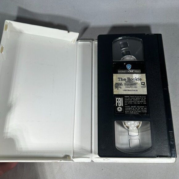 Clint Eastwood Charlie Sheen The Rookie 1990 VHS Tape Warner Bros. Adult Action - Picture 3 of 3